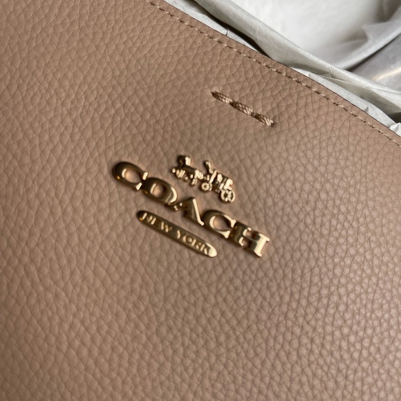 Coach Town Bucket Bag NWT - Picture 6 of 15